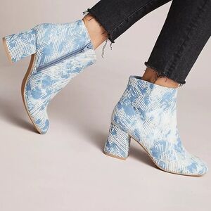 Seychelles Anthropologie Audition Floral embroidery Ankle Heel Booties Sz 8.5